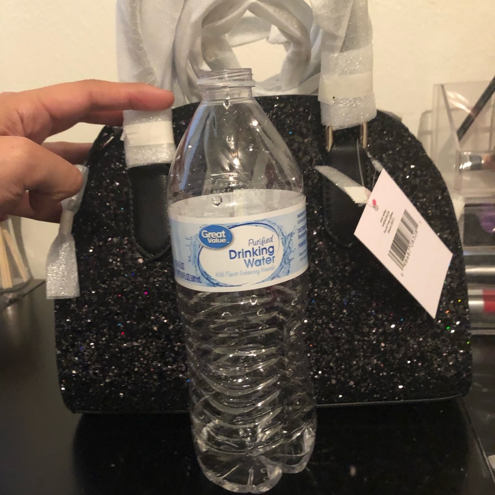 Kate Spade Laurel Way Mini Riley Black (001) - Picture 4 of 8